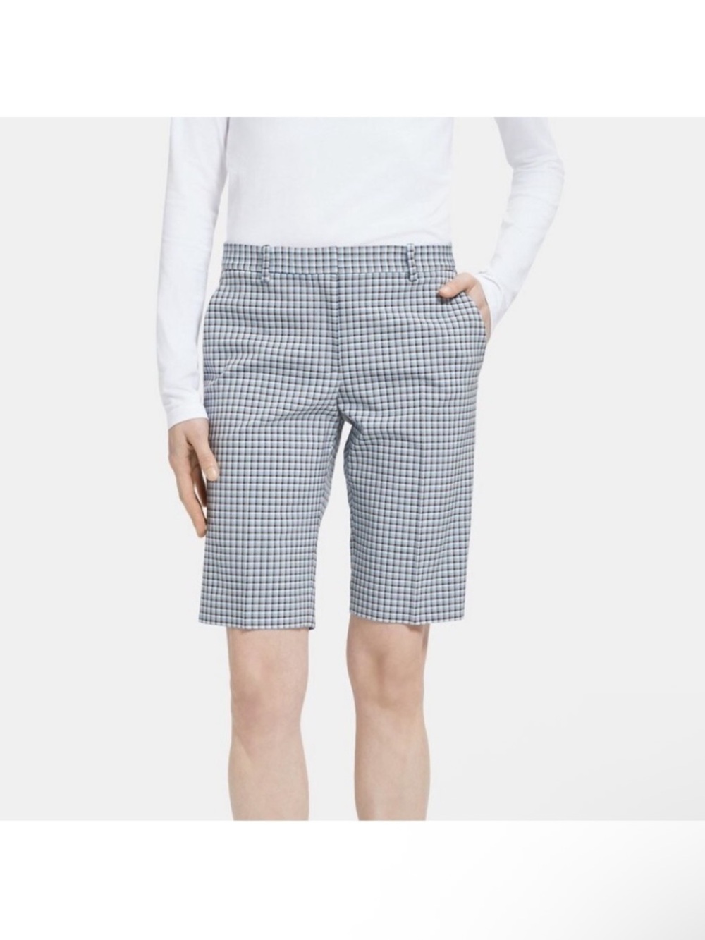 NEW Theory Trecca Slim Bermuda Short Sz 4
